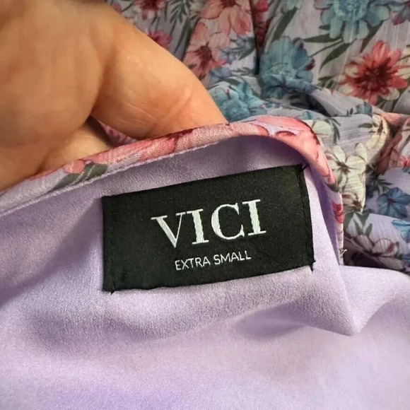 VICI COLLECTION size XS Long Sleeve wrap dress - Picture 6 of 9